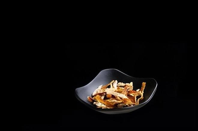 ！央视再曝光新骗局已经大量老百姓上当开元棋牌网站利润20倍成本70卖上千(图6)