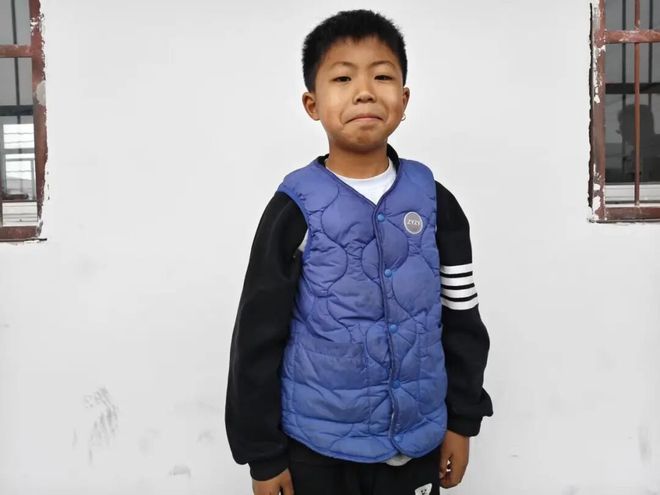 军同学必须表扬！开元棋牌徐桥喻浩(图1)