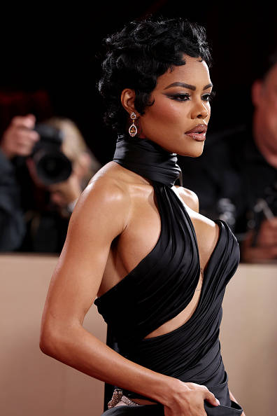 宝闪耀第83届金球奖红毯开元棋牌app天然钻石珠(图4)